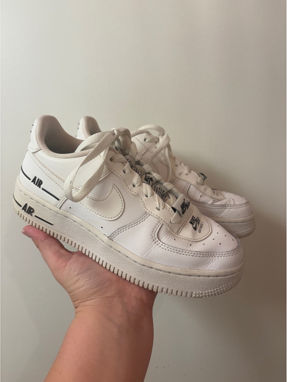 Nike Air Force One LV8 Double Air Swoosh Overbranding Size 4.5Y CJ4092-100 White